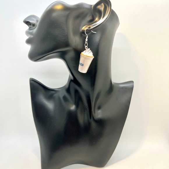 Cinnabon Coffee Earrings - Fast Food Earrings - Coffee Lover Gift - Mini Brands - Picture 6 of 8